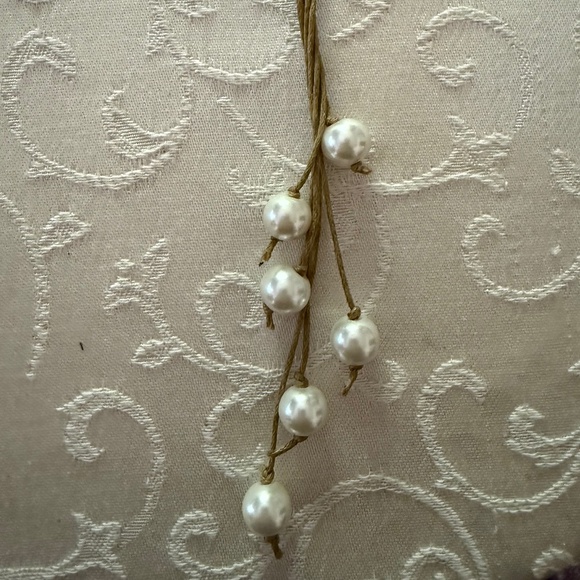 NEW 16" Rope necklace with Pearl Drops- Light & Pretty. Unusual - Picture 1 of 4